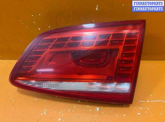 Фонарь крышки багажника правый VG2775028 на Volkswagen Passat Alltrack