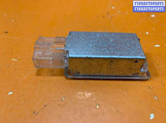 купить Фонарь салона (плафон) на Volkswagen Touareg