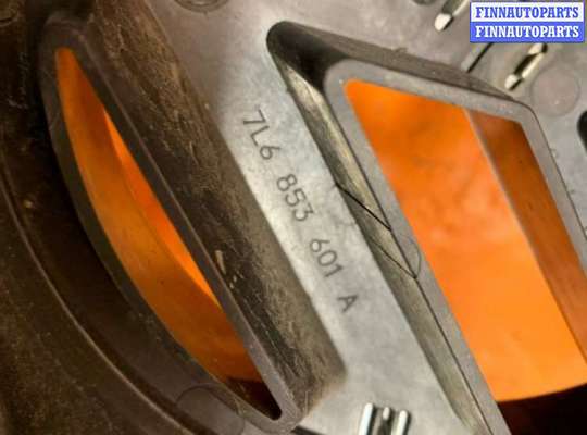 купить Решетка радиатора на Volkswagen Touareg