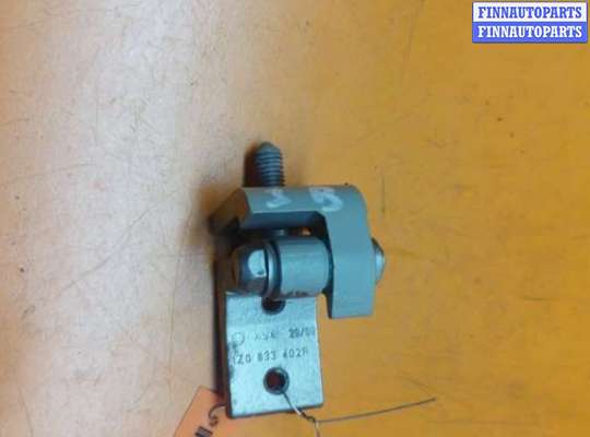Петля двери SK461156 на Skoda Octavia