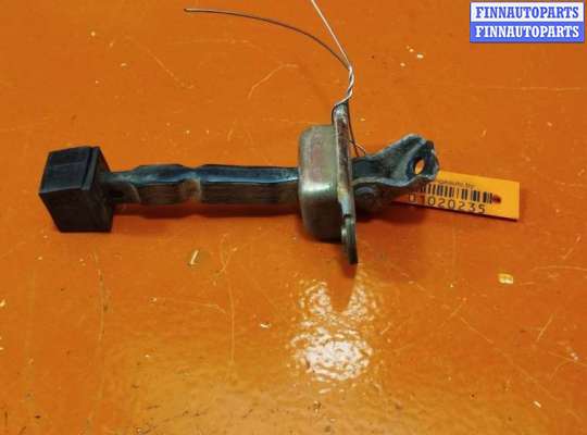 купить Ограничитель открывания двери на Mitsubishi Space Runner