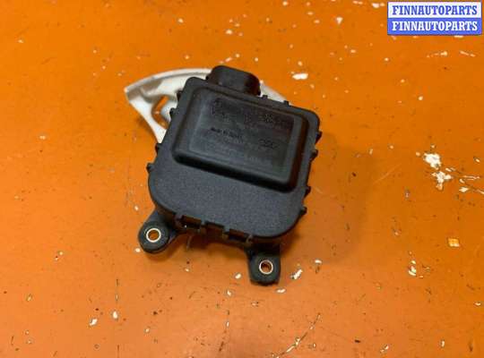 купить Моторчик заслонки печки на Volkswagen Passat