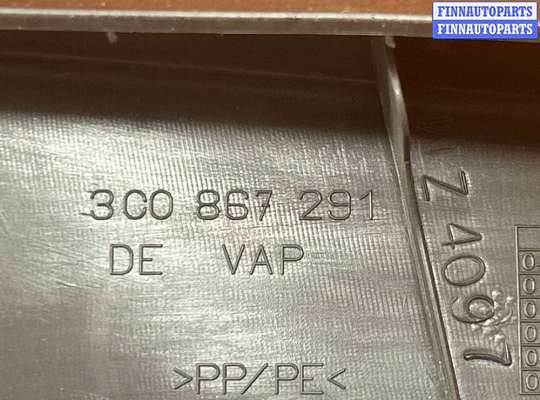 купить Обшивка стойки на Volkswagen Passat