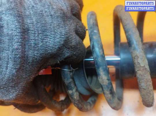 купить Стойка передняя левая на Volvo 850