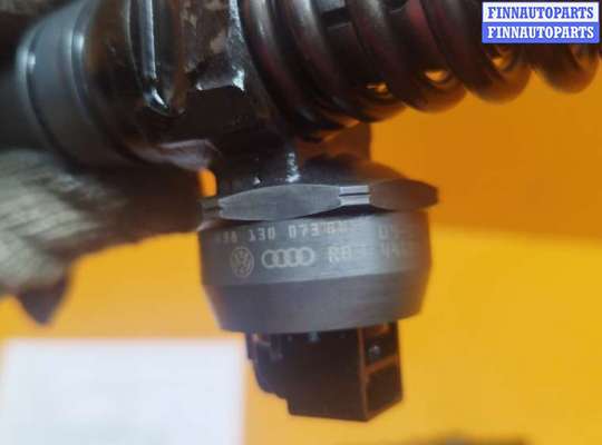 купить Форсунка на Volkswagen Passat