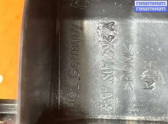 купить Кронштейн крепления бампера заднего на Volkswagen Passat