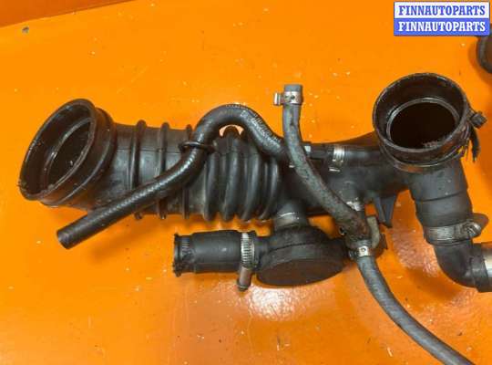 купить Патрубок турбины на Volkswagen Passat