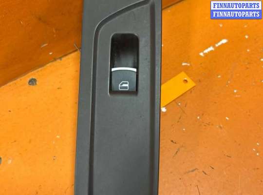 купить Кнопка стеклоподъемника на Volkswagen Passat