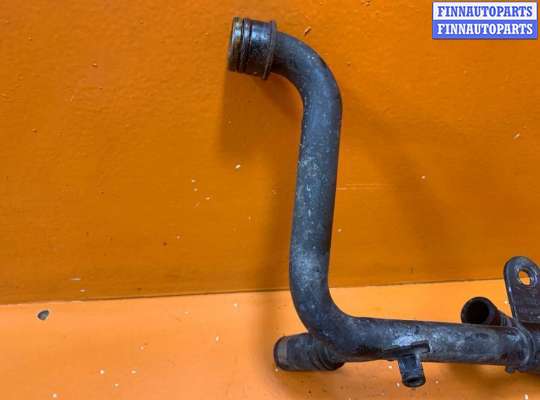 Патрубок (трубка, шланг) на Volkswagen Passat B5+ (3B, GP)