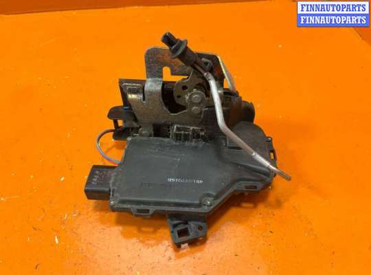 купить Замок двери передней правой на Audi a6