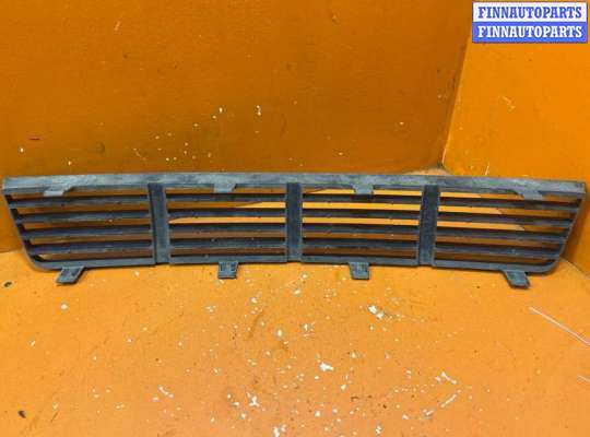 купить Заглушка (решетка) в бампер на Volkswagen Sharan