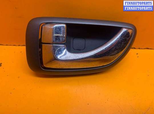 купить Ручка внутренняя задняя левая на Hyundai Terracan