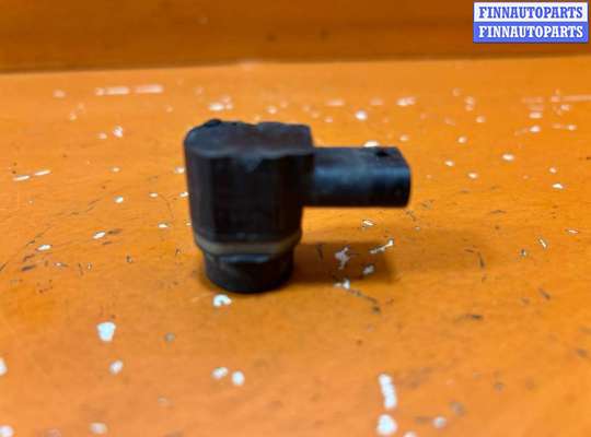 купить Датчик парктроника на Volkswagen Passat