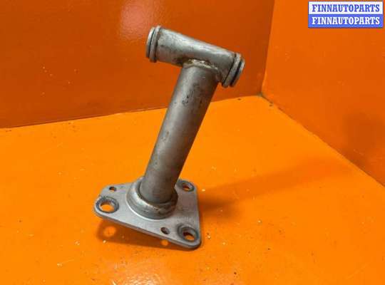 купить Кронштейн крепления бампера переднего на Audi a6