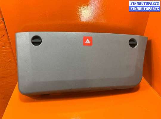 купить Обшивка двери передней левой (дверная карта) на Volkswagen Crafter