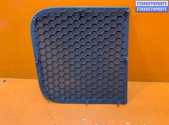 купить Накладка декоративная на Volkswagen Touareg