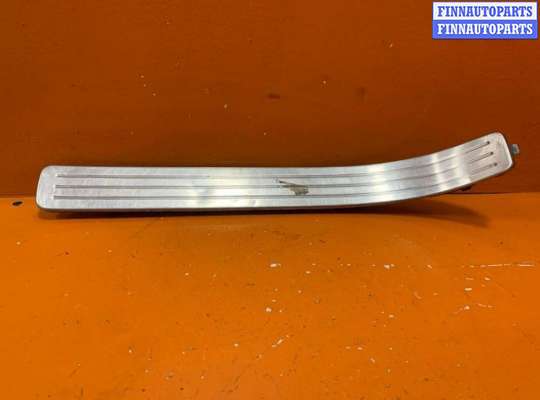 купить Накладка на порог на Volkswagen Touareg