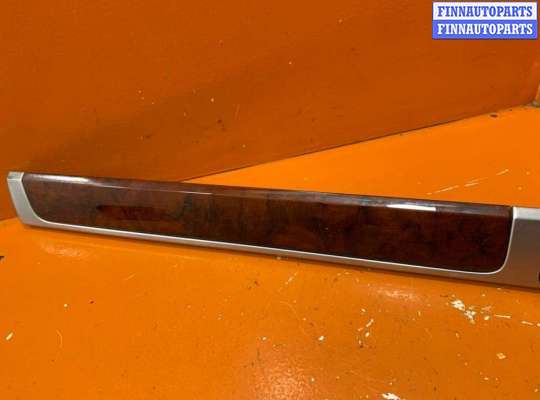 купить Накладка декоративная на Volkswagen Touareg