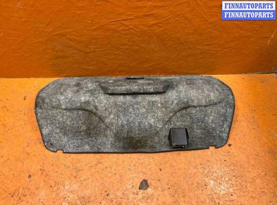 купить Обшивка крышки багажника на Audi A4