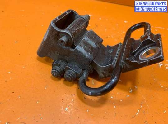 купить Петля двери на Volkswagen Touareg