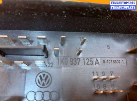 купить Блок предохранителей на Volkswagen Golf