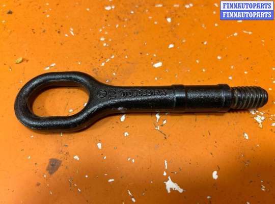 купить Крюк буксировочный на Volkswagen Passat