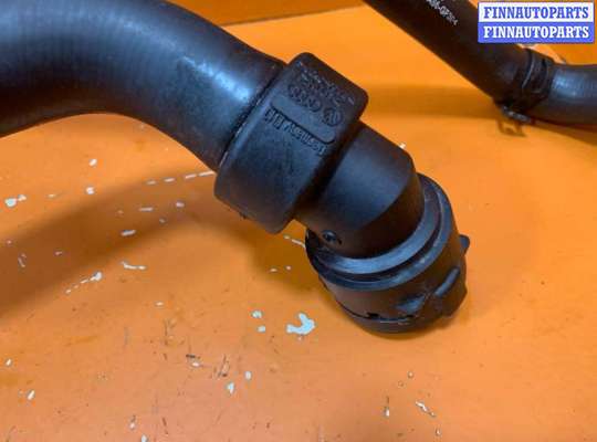 Патрубок (трубка, шланг) на Volkswagen Passat B5+ (3B, GP)