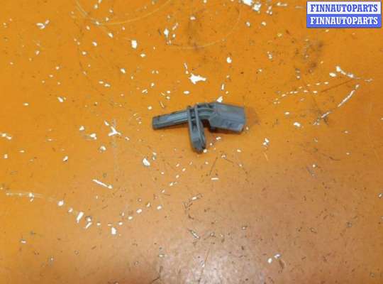 Датчик ABS VG2673636 на Volkswagen Passat