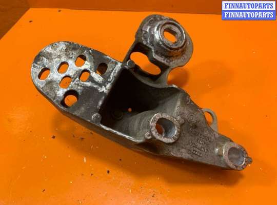 купить Крепление втулки стабилизатора на Volkswagen Passat