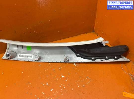 купить Обшивка стойки на Volkswagen Passat