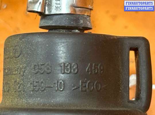 купить Патрубок (трубопровод, шланг) на Volkswagen Passat