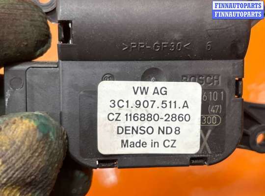 купить Моторчик заслонки печки на Volkswagen Touran