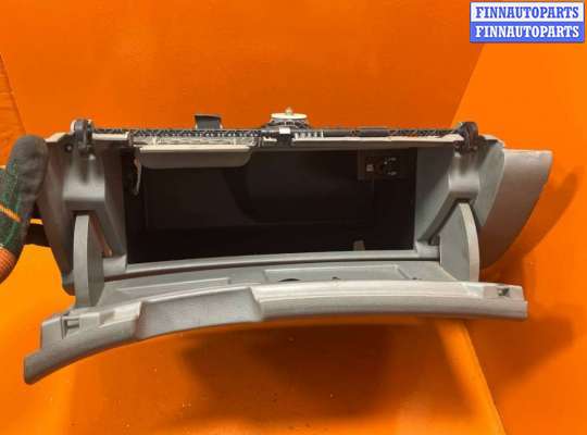 купить Бардачок на Skoda Octavia