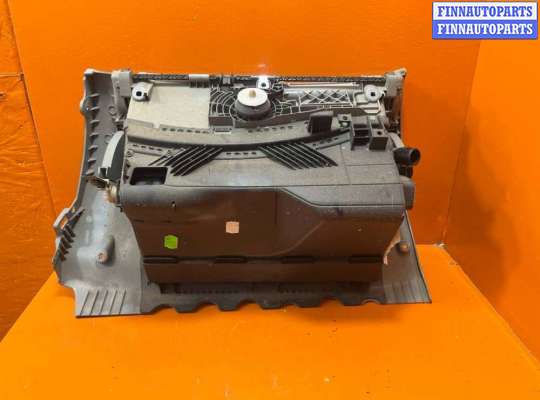 купить Бардачок на Skoda Octavia