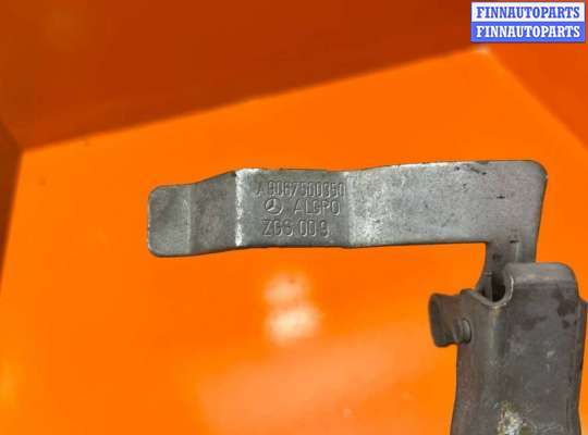 купить Замок капота на Volkswagen Crafter