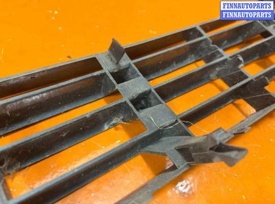 купить Заглушка (решетка) в бампер на Audi a6