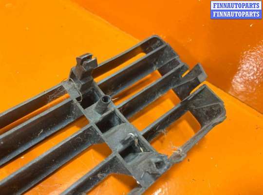 купить Заглушка (решетка) в бампер на Audi a6