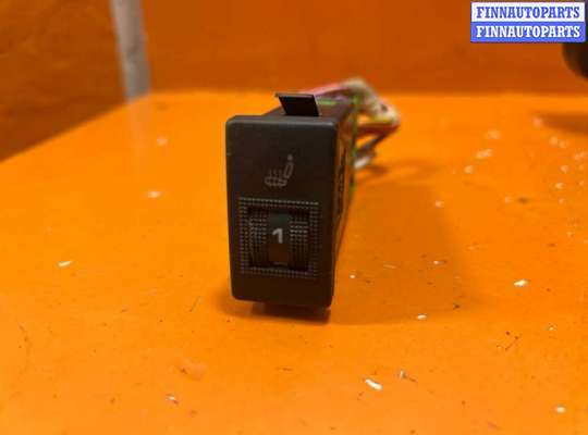 купить Кнопка подогрева сидений на Audi A4
