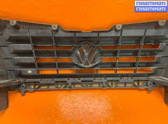 купить Решетка радиатора на Volkswagen Crafter