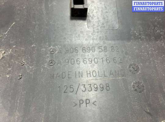 купить Молдинг (накладка кузовная) на Volkswagen Crafter