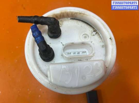 купить Насос топливный на Volkswagen Passat