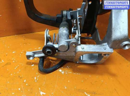 купить Узел педальный (блок педалей) на Audi A4