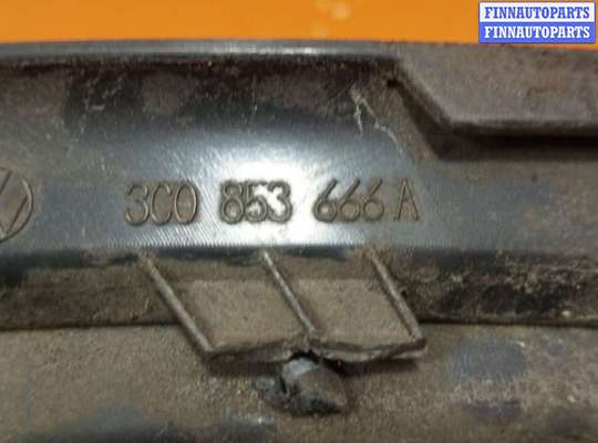 купить Рамка фары противотуманной правой на Volkswagen Passat