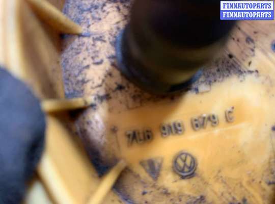 купить Насос топливный на Volkswagen Touareg