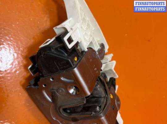 купить Замок двери передней правой на Volkswagen Crafter