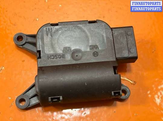 купить Моторчик заслонки печки на Volkswagen Caddy