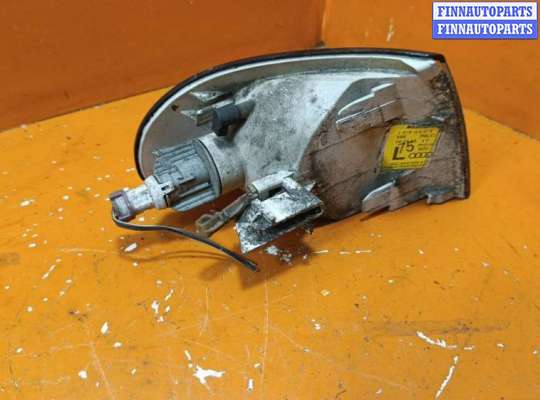 купить Поворотник левый на Audi A4