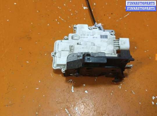 купить Замок двери передней правой на Volkswagen Passat