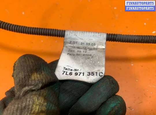 купить НАСОС (МОТОРЧИК) ОМЫВАТЕЛЯ СТЕКЛА на Volkswagen Touareg