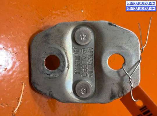 купить Ответная часть (скоба) замка двери на Volkswagen Crafter